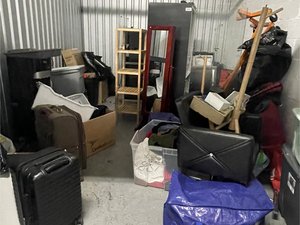 10 x 15 unit in Pittsburgh