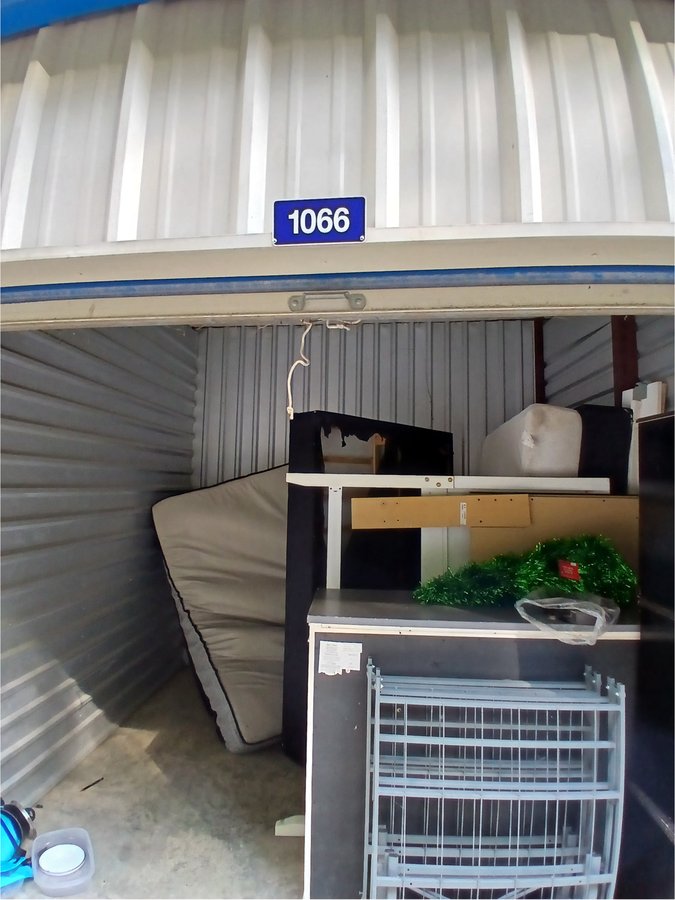 10 x 10 storage unit in Birmingham, AL