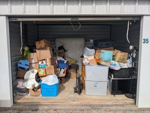 10 x 10 unit in Maryville