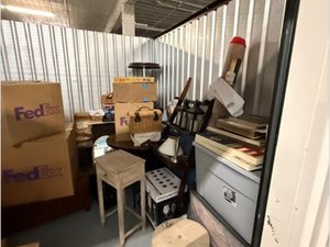 10 x 10 unit in Pittsburgh