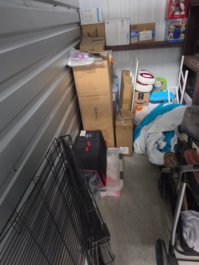5 x 10 storage unit in Fort Pierce, FL