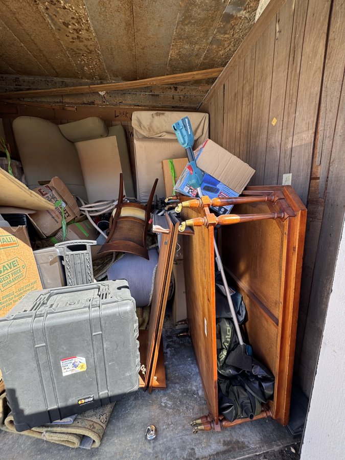 10 x 10 storage unit in Key Largo, FL