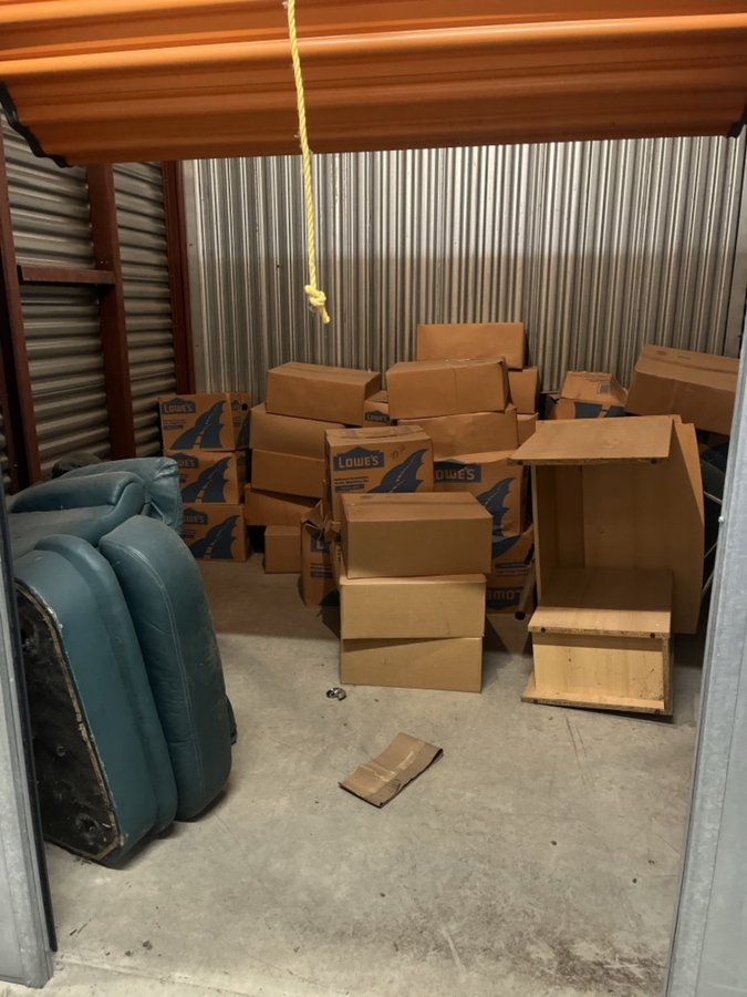 10 x 10 storage unit in Havertown, PA