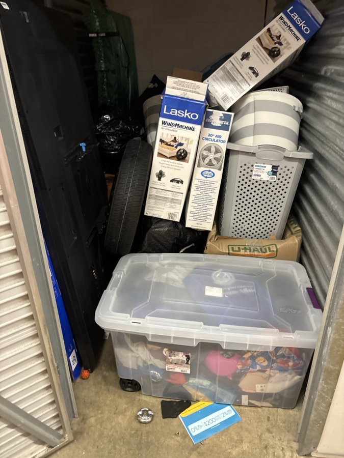 5 x 10 storage unit in Philadelphia, PA