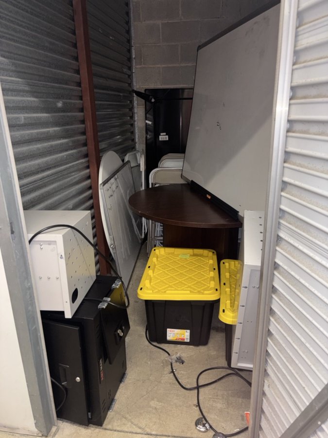 5 x 10 storage unit in Philadelphia, PA