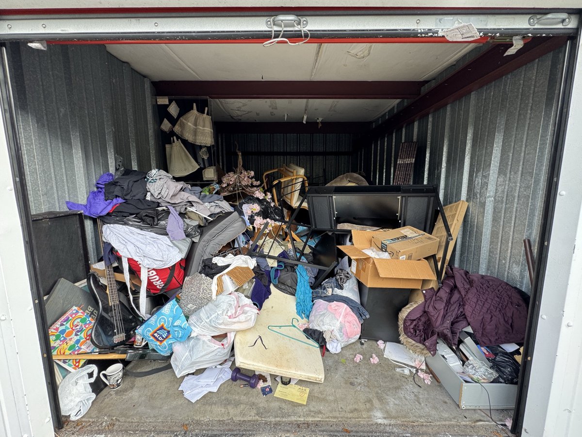 10 x 15 storage unit in Hialeah, FL