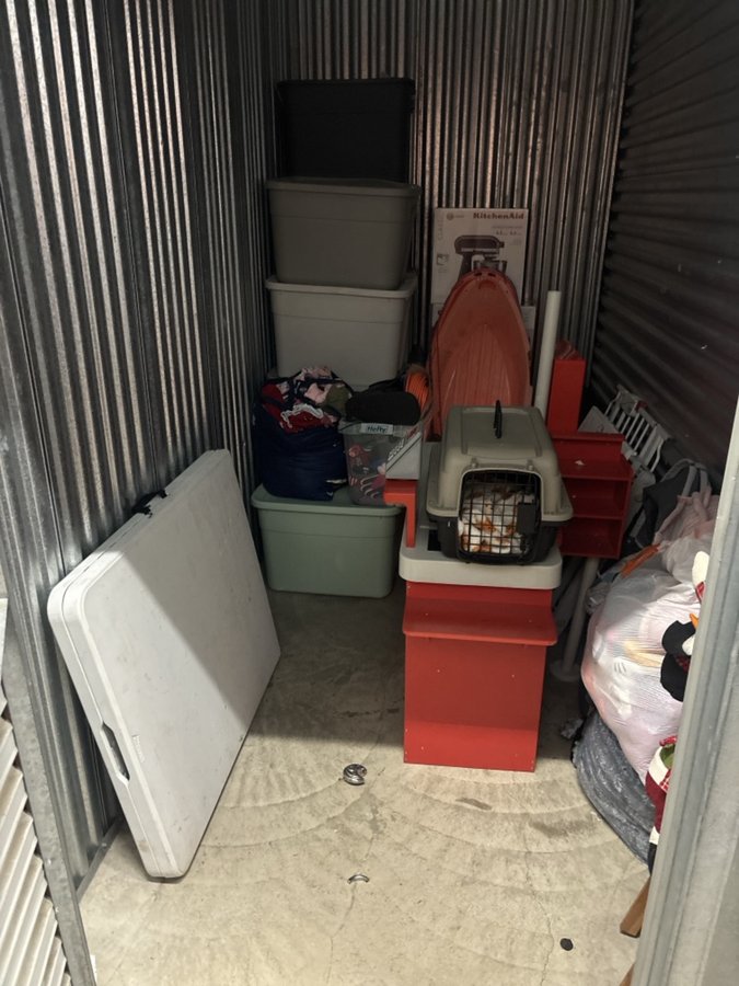 5 x 10 storage unit in Havertown, PA