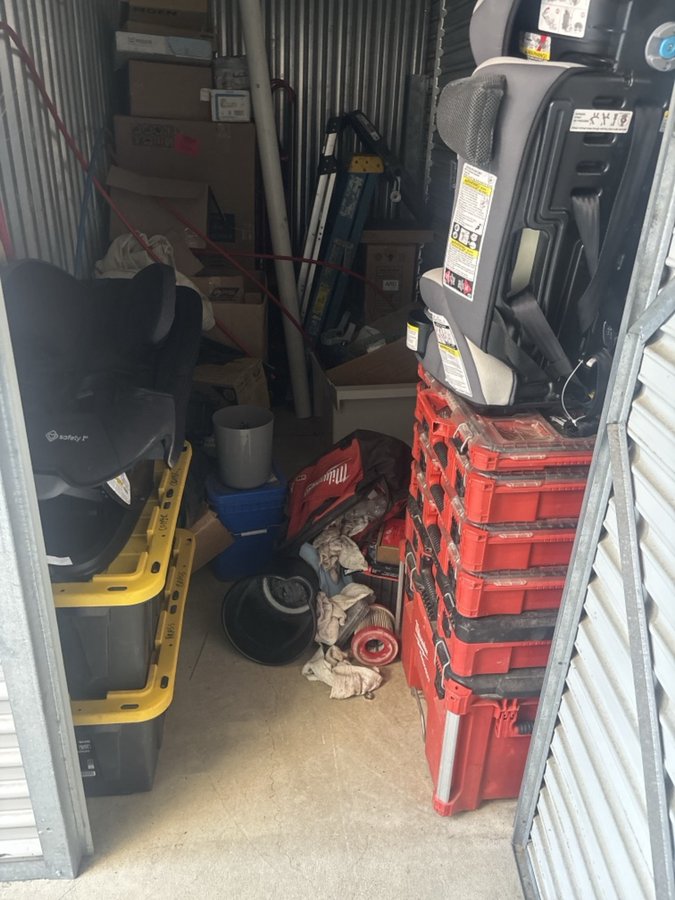 5 x 10 storage unit in Upper Darby, PA