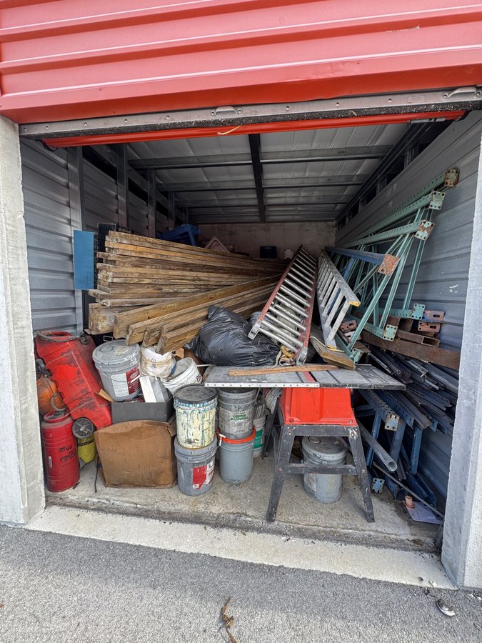10 x 15 storage unit in Homestead, FL