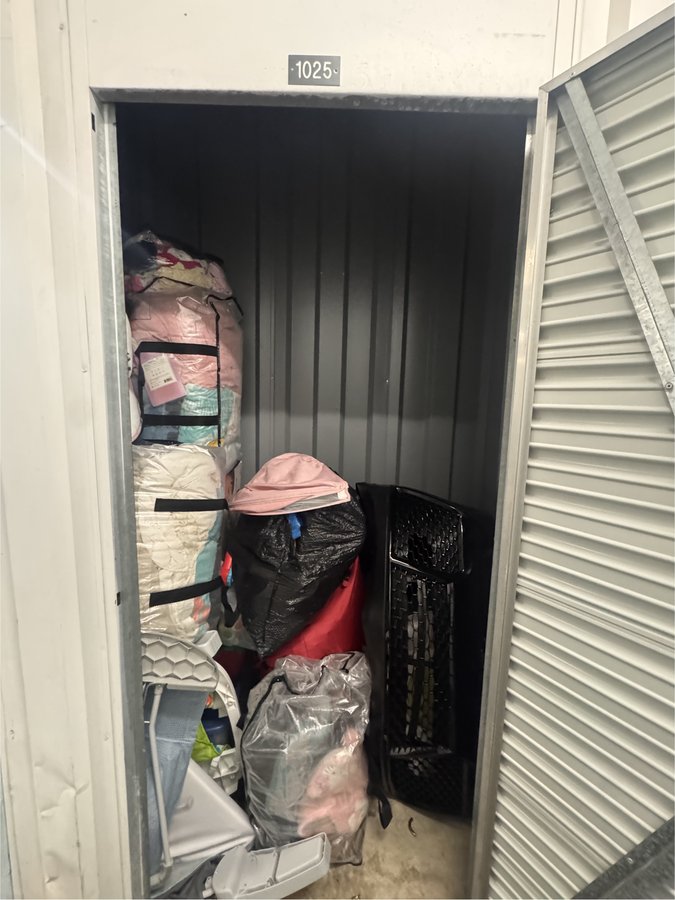 5 x 5 storage unit in Rockville, MD