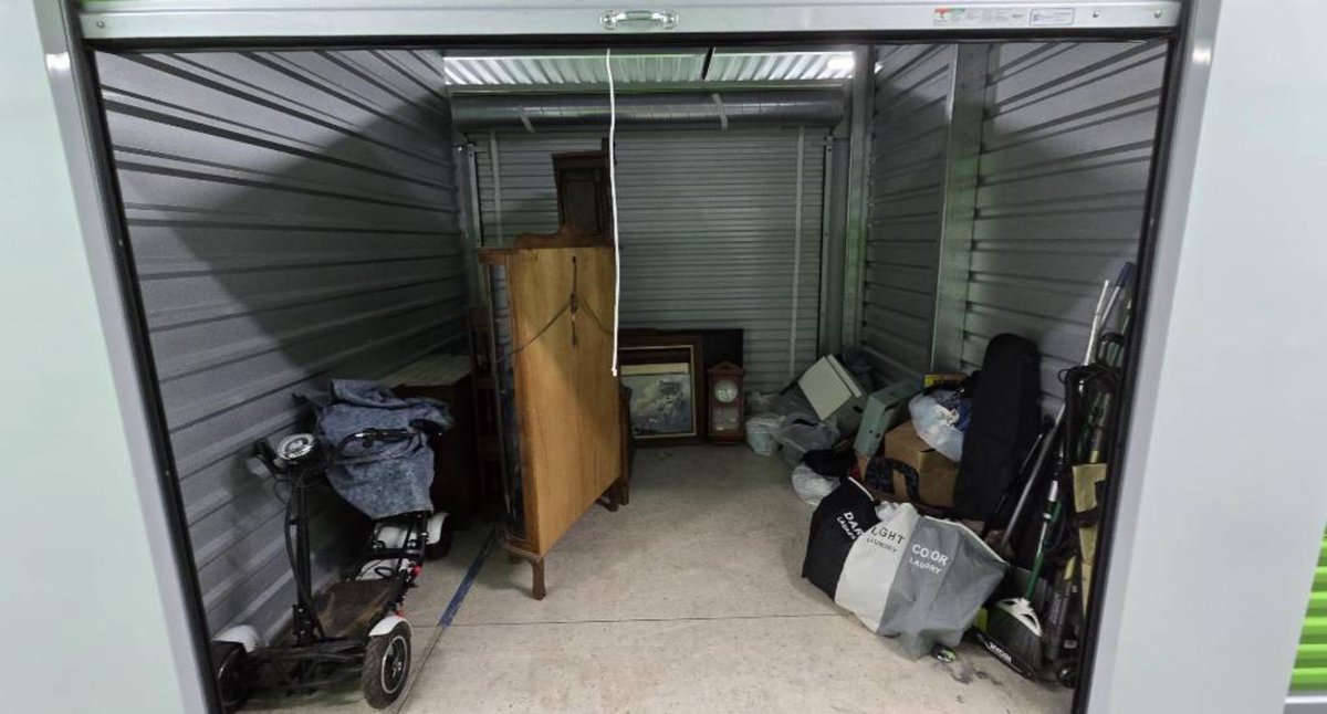 10 x 9 storage unit in Toledo, OH