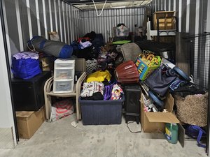 10 x 15 unit in Beverly