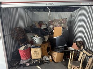 10 x 10 unit in Jacksonville