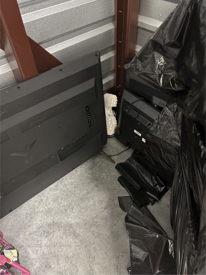 10 x 5 storage unit in Dunwoody, GA
