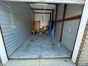10 x 20 unit in Atlanta