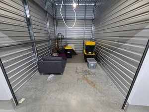 10 x 15 unit in Atlanta