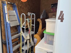 5 x 10 unit in Indianapolis
