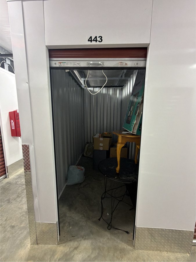 5 x 10 storage unit in Jacksonville, AL