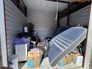 10 x 10 unit in Atlanta