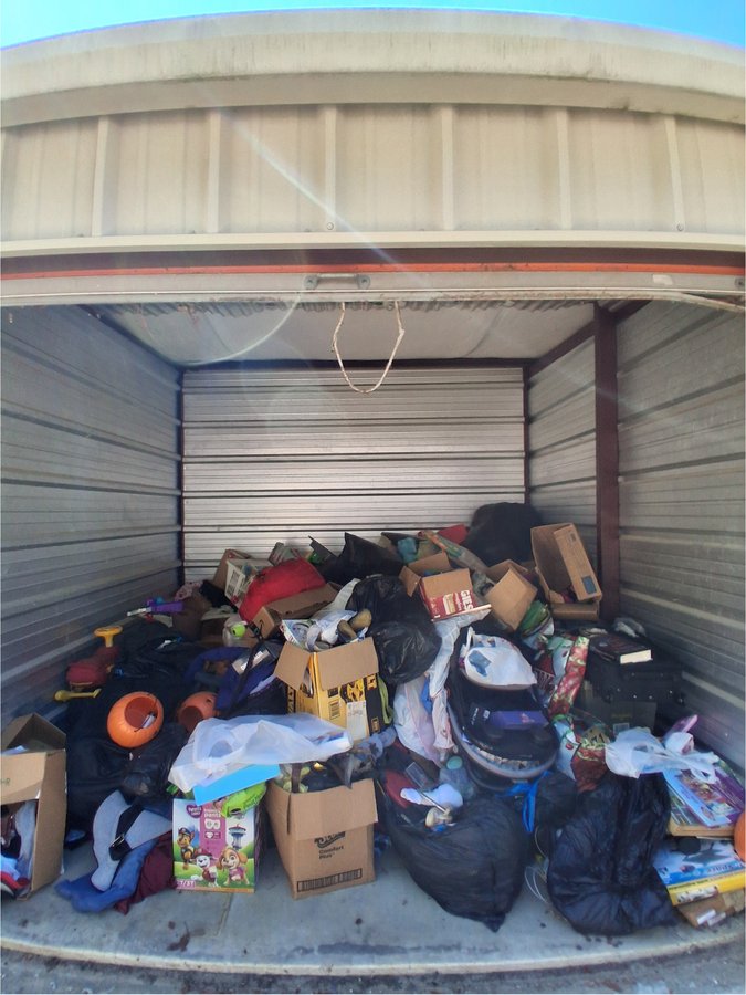10 x 10 storage unit in Corinth, MS