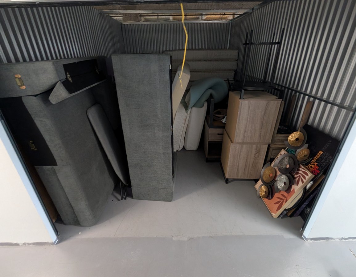 10 x 15 storage unit in Miami, FL
