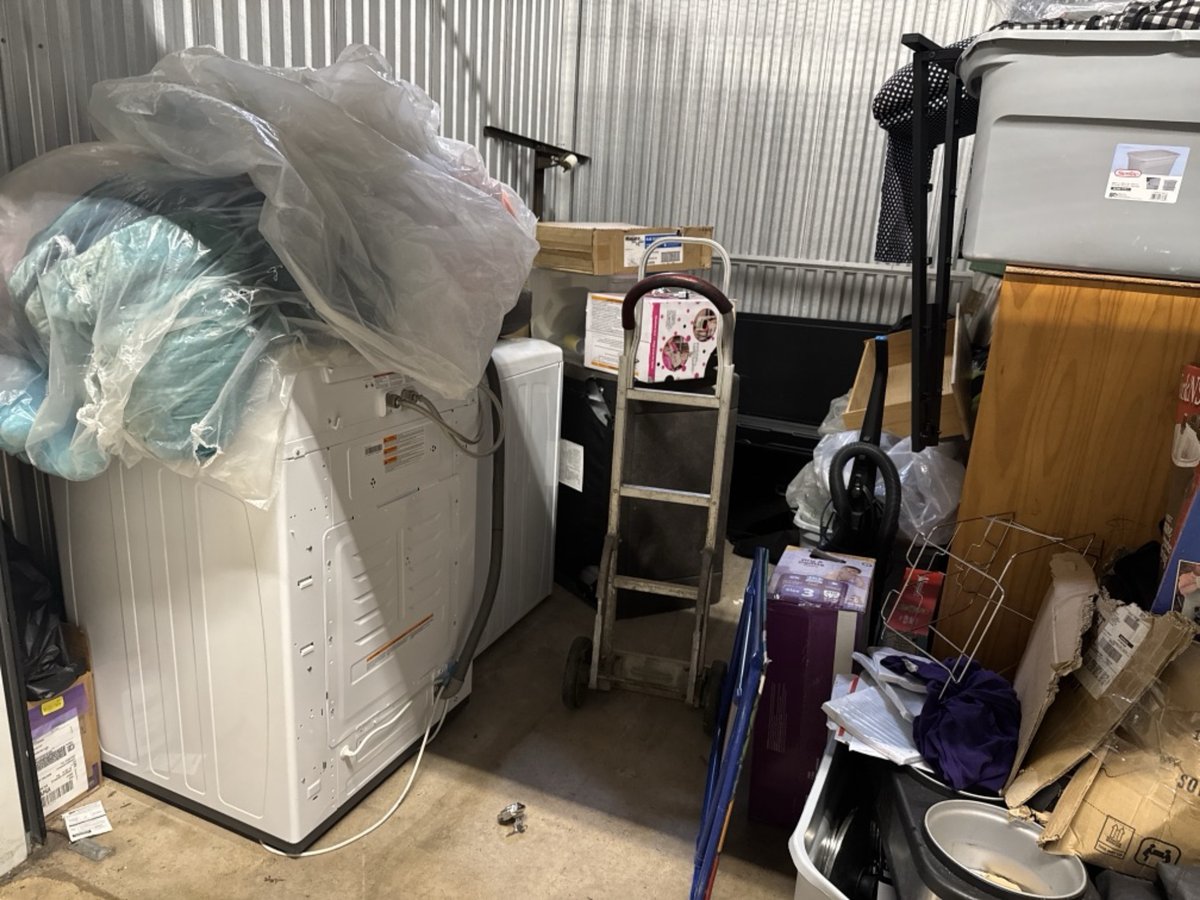 10 x 10 storage unit in Randallstown, MD