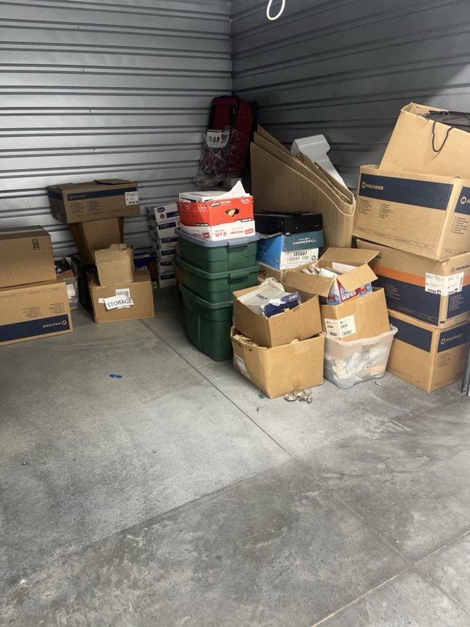 10 x 5 storage unit in Clifton Heights, PA