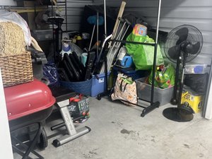 10 x 10 storage unit in Clifton Heights, PA