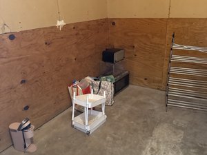 10 x 10 unit in Baltimore