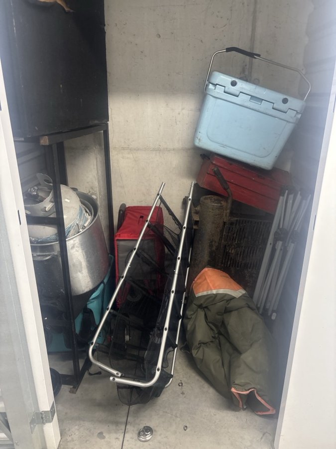 5 x 4 storage unit in Clifton Heights, PA