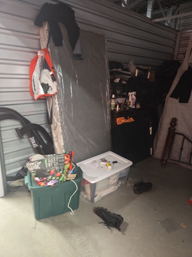 10 x 15 storage unit in Randallstown, MD