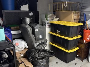 10 x 15 storage unit in Clifton Heights, PA