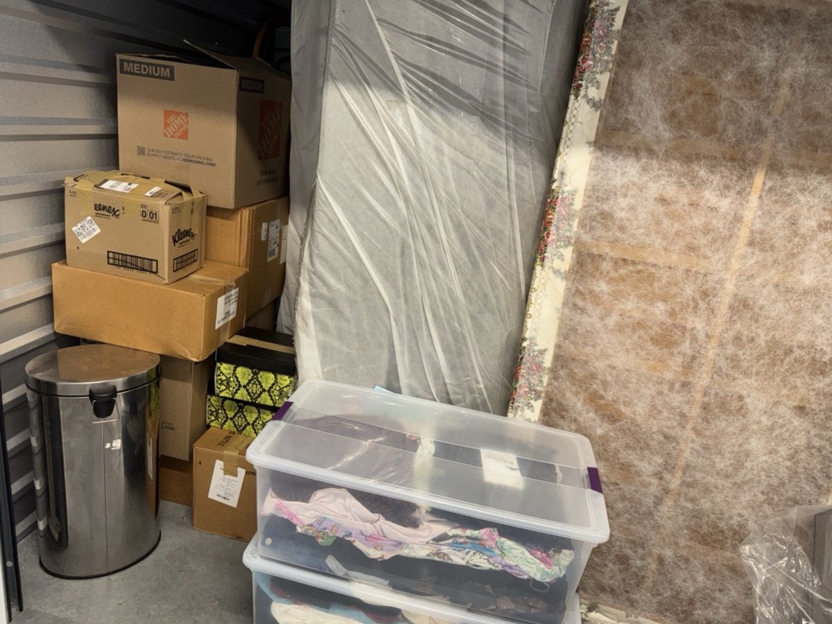 10 x 10 storage unit in Owings Mills, MD