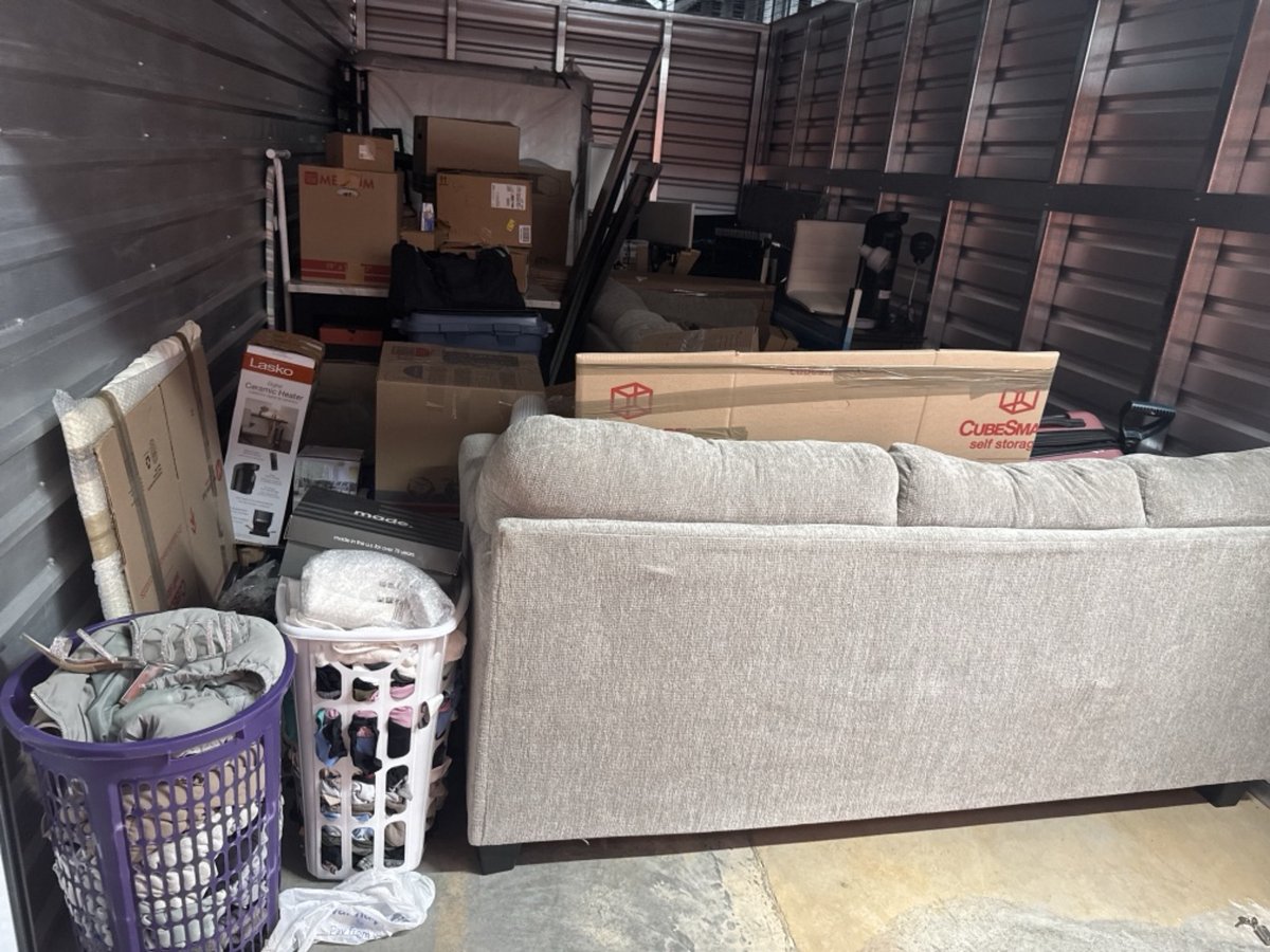 10 x 20 storage unit in Randallstown, MD