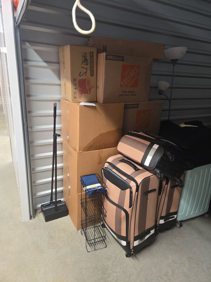 10 x 15 storage unit in Randallstown, MD