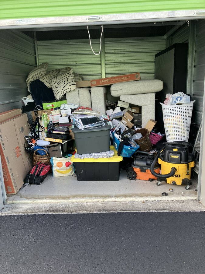 10 x 10 storage unit in Port Charlotte, FL
