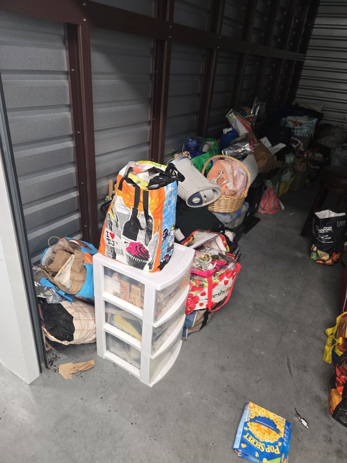 10 x 20 storage unit in Owings Mills, MD