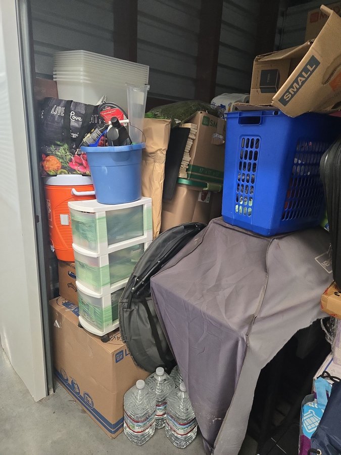 10 x 10 storage unit in Owings Mills, MD