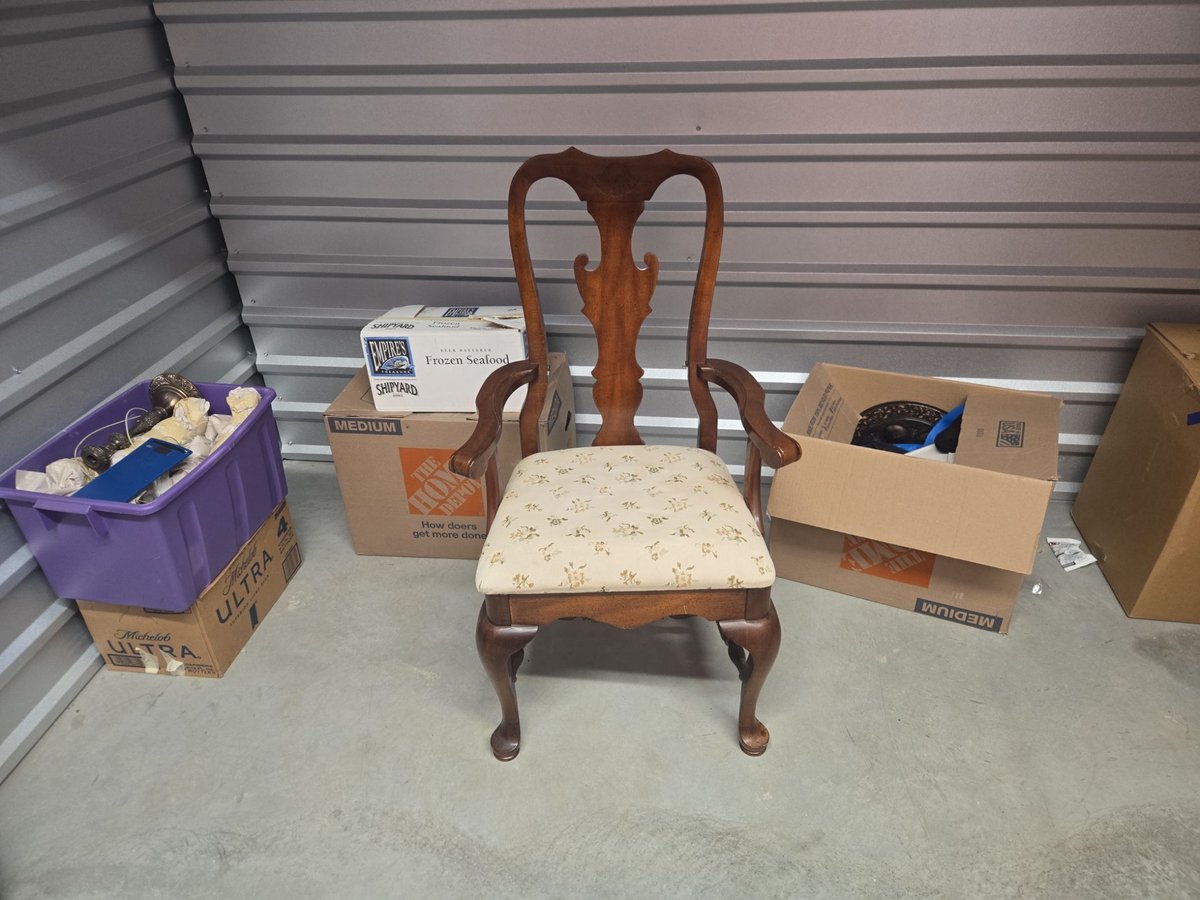 10 x 5 storage unit in Randallstown, MD