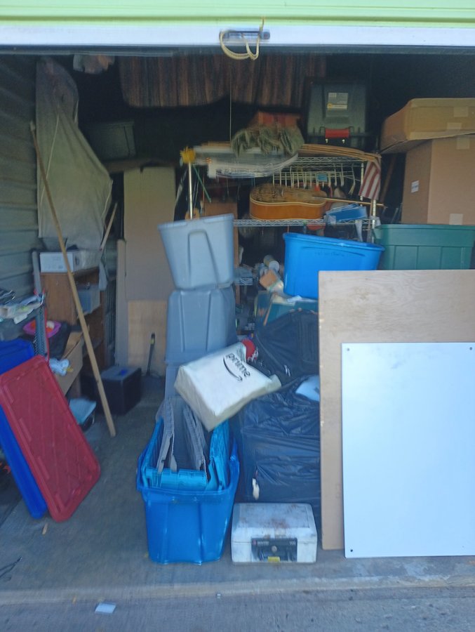 10 x 20 storage unit in Eatontown, NJ
