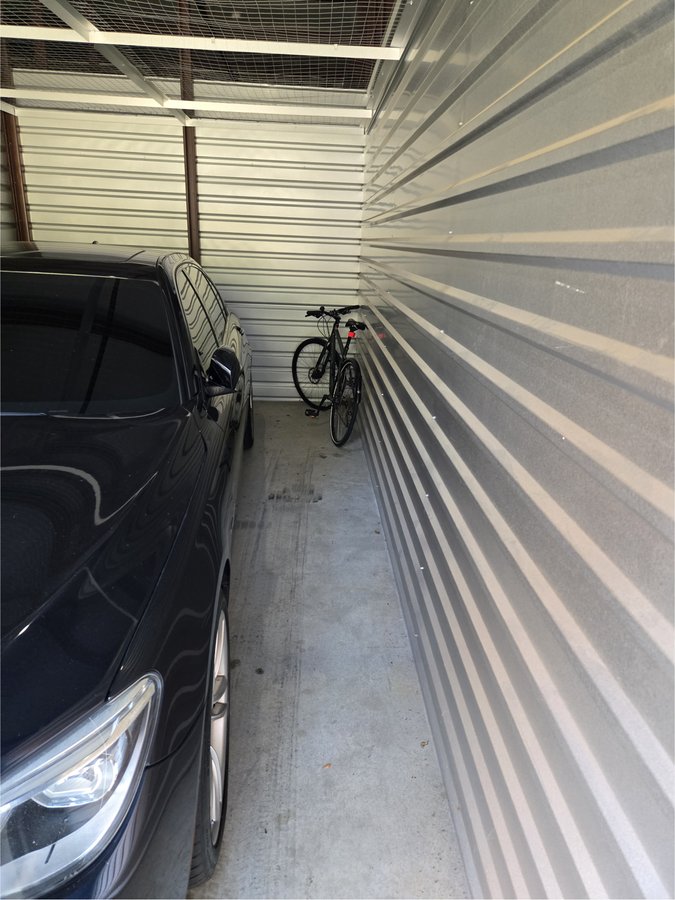 10 x 20 storage unit in Pikesville, MD
