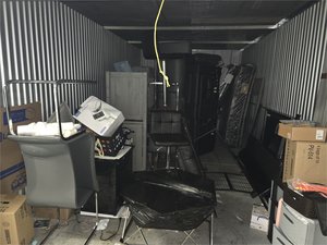 10 x 20 storage unit in Naranja, FL