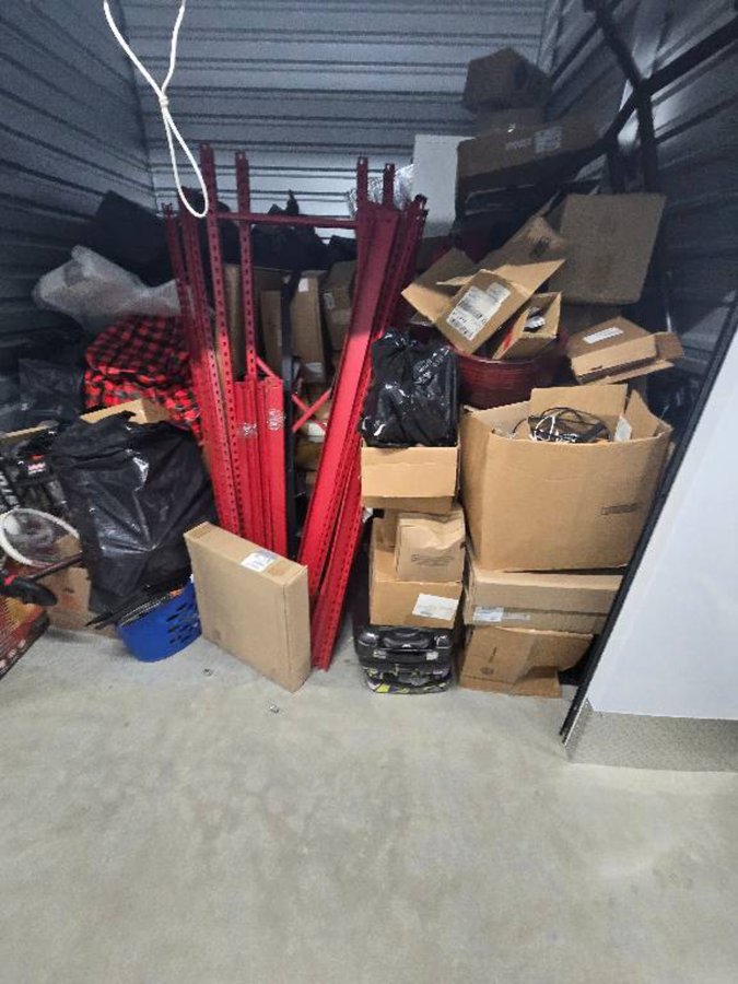 10 x 10 storage unit in Atlanta, GA