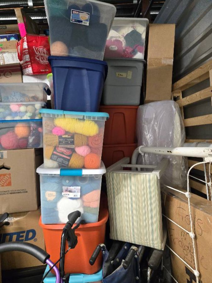 10 x 10 storage unit in Spring Hill, FL