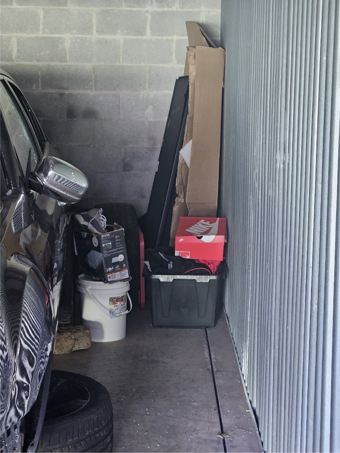 10 x 30 storage unit in Newark, DE
