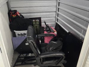 5 x 5 unit in Spring Hill