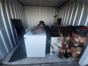 10 x 10 unit in Greenville