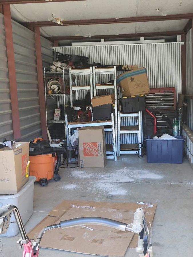 10 x 20 storage unit in Covington, GA