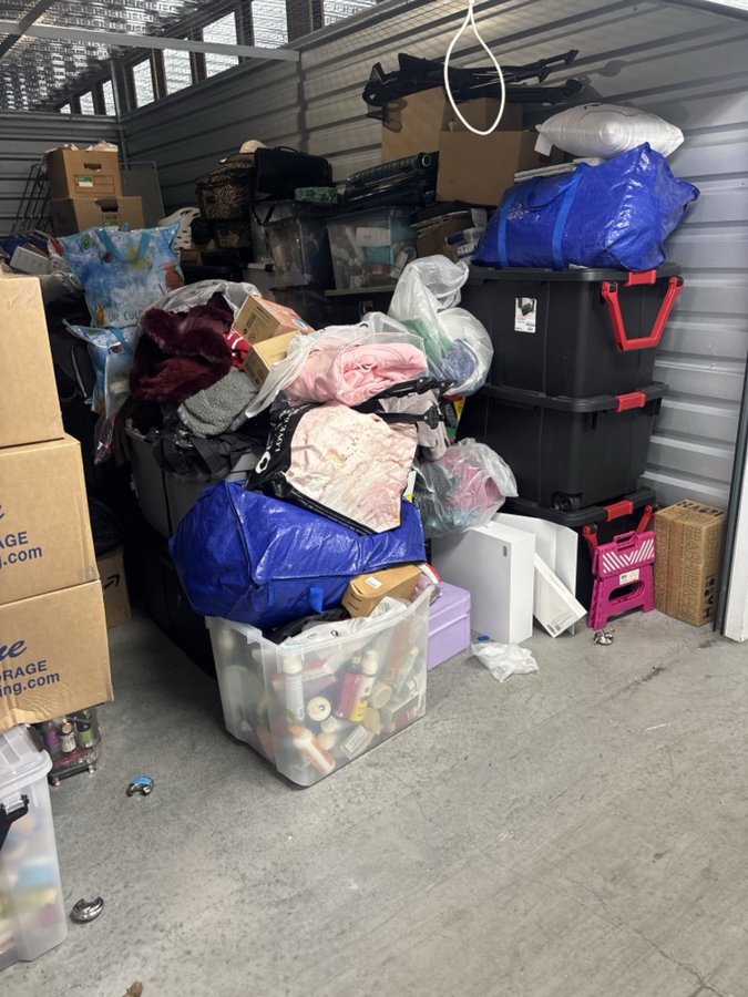 10 x 20 storage unit in Clifton Heights, PA