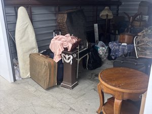 10 x 15 storage unit in Clifton Heights, PA
